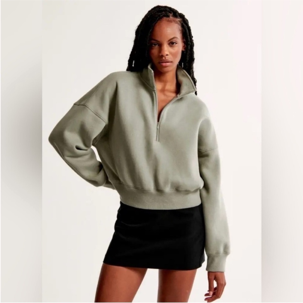 Abercrombie & Fitch Soft AF - Ocean Green Quarter-Zip Cozy Sweatshirt - Size XS